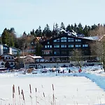 酒店 Am Kranichsee 4*