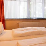 Am Kranichsee 4*