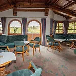 Am Kranichsee 酒店 4*