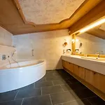 فندق Am Kranichsee 4*