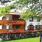 Hotell Am Kranichsee 4*