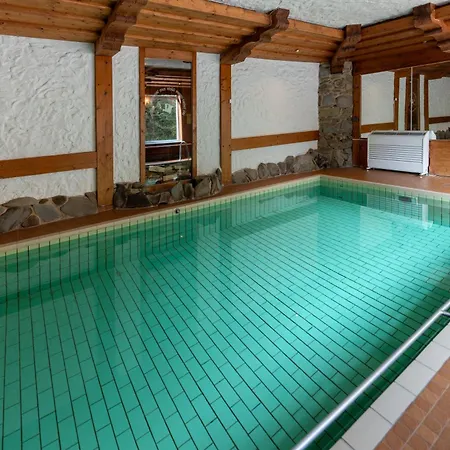 Hotell Am Kranichsee 4*