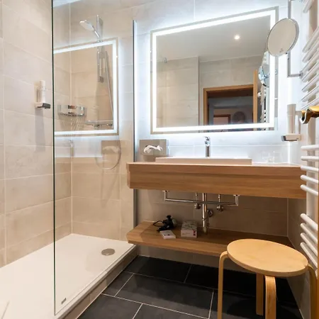 Отель Am Kranichsee 4*